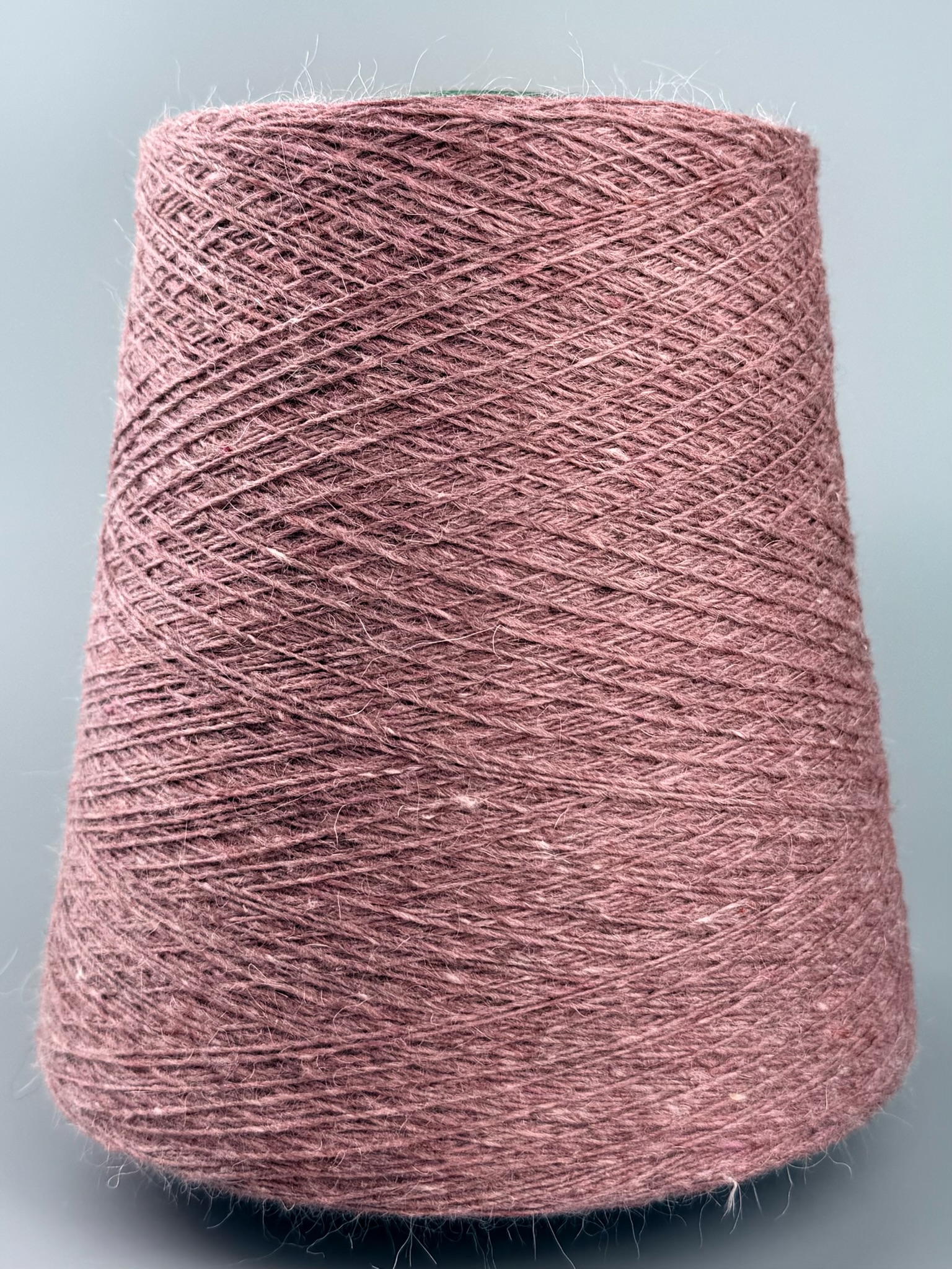 Hasegawa Art. HKA 4601 820 m / 100 g – Garn Seide Kaschmir Kid Mohair col. Altrosa Melangè  foto 2